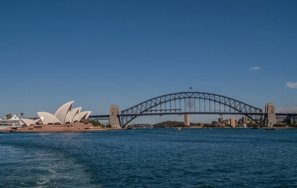 Sydney Australia December 2009 Opera House Full Black Harbour Bridge — Stok fotoğraf