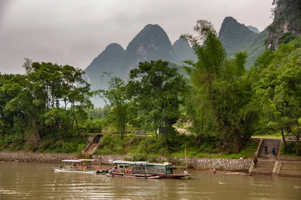 Guilin China May 2010 River Ferry Pickup Place Stairway Leading — Zdjęcie stockowe