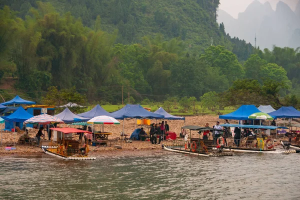 Guilin China May 2010 River Landing Spot Small Raft Feries — Stock Photo, Image