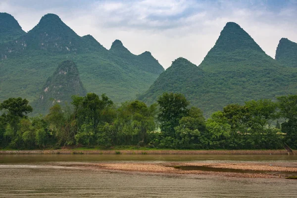Guilin China Mai 2010 Entlang Des Flusses Landschaft Mit Kette — Stockfoto