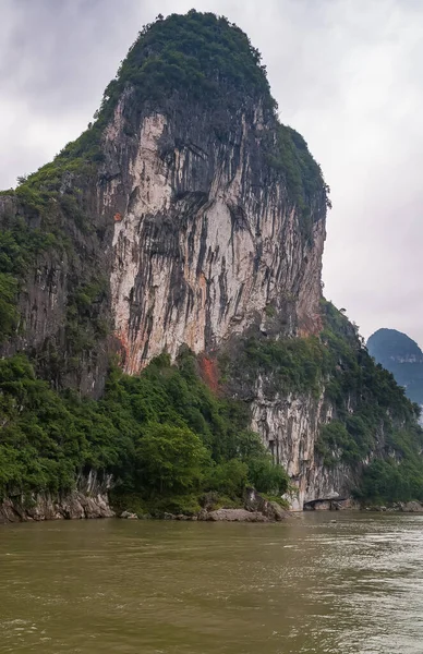 Guilin China May 2010 River Portrait Karst Mountain Vertical Brown — Stock Photo, Image