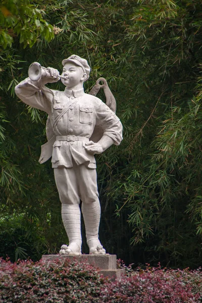 Guilin China May 2010 Seven Star Park Closeup White Statue — Stockfoto