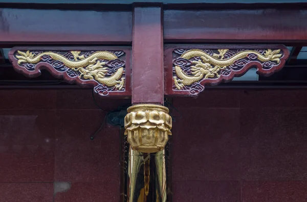 Shanghai China May 2010 Garden Yuyuan Shopping Streets Closeup Golden — Stock Photo, Image