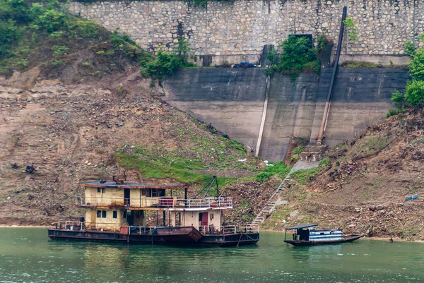 Baidicheng Κίνα Μαΐου 2010 Φαράγγι Κουτάνγκ Στον Ποταμό Γιανγκτσέ Σκουριασμένο — Φωτογραφία Αρχείου