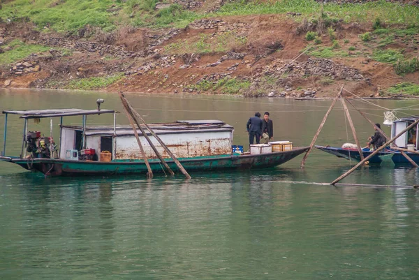 Wuchan China May 2010 Dicui Gorge Daning River Closeup Workers — Stock Photo, Image