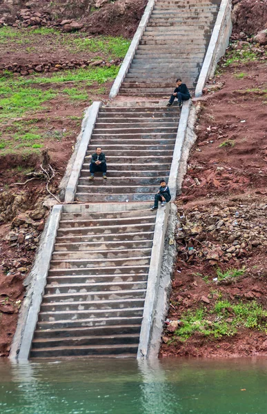 Wuchan China Mai 2010 Dicui Schlucht Daning River Fährpassagiere Warten — Stockfoto