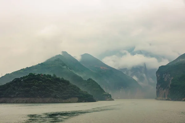 Baidicheng China Mei 2010 Qutang Gorge Yangtze Rivier Landschap Van — Stockfoto