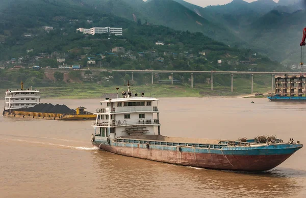 Fengdu Chongqing China May 2010 Yangtze River Closeup Empty Barge — Stock Photo, Image