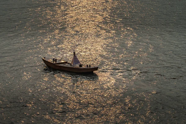 Chongqing China Mai 2010 Abendlicht Jangtse Nahaufnahme Von Reflektiertem Sonnenlicht — Stockfoto