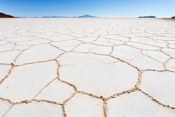 Salar De Uyuni tuz çöl görünümü Bolivya peyzaj zemin.