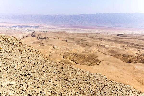 사막 산 계곡 가로 보기, 이스라엘 자연 여행. — 스톡 사진