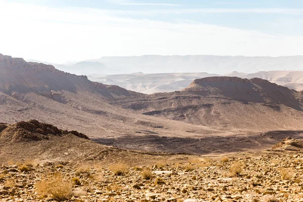 Grzbiet klify, południowym Izraelu krajobraz pustynia. — Zdjęcie stockowe