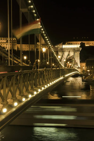 Szechenyi Chain Bridge in Budapest — Stock Photo, Image