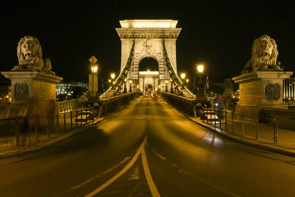 Szechenyi Chain Bridge in Budapest — Stock Photo, Image