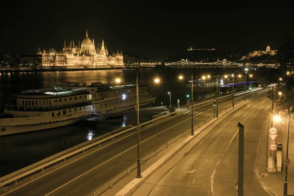 Hungarian Parliament Building by night — Stock Photo, Image