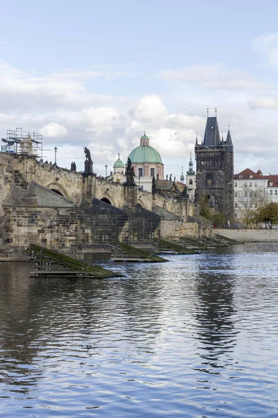 Karlsbrücke Prag — Stockfoto