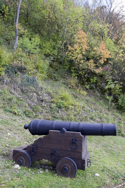 Cannone nella fortezza di Szigliget — Foto Stock