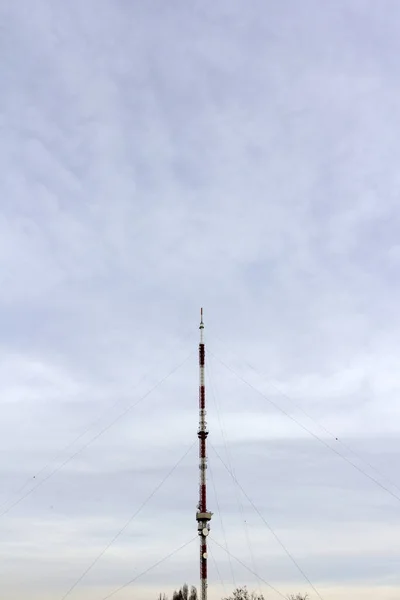 Torre de televisión — Foto de Stock