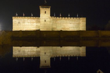 Gece Gyula Kalesi