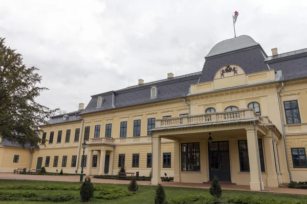 Almasy palace i Gyula — Stockfoto