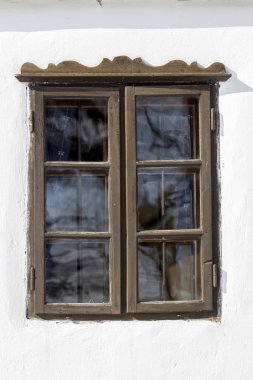 Geleneksel köy evi penceresi