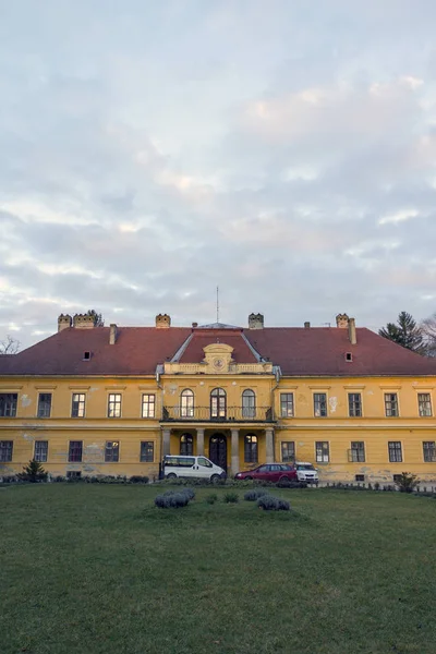 Szechenyi palace i Somogyvar — Stockfoto
