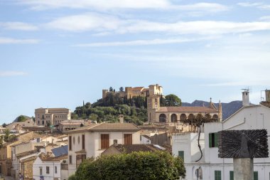 Sant Salvador dağ kalesi