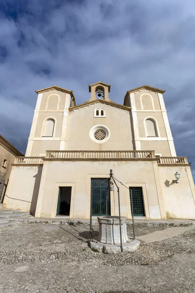 Kerk Santuari de Sant Salvador in de stad Arta — Stockfoto