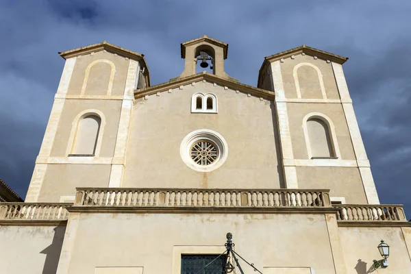 Kerk Santuari de Sant Salvador in de stad Arta — Stockfoto
