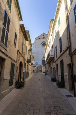 Mallorca 'daki Pollenca kasabasının sokakları