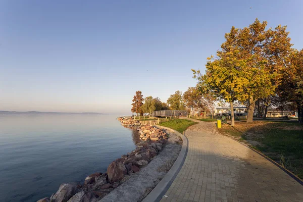 Balaton Magyarországon egy őszi napon. — Stock Fotó