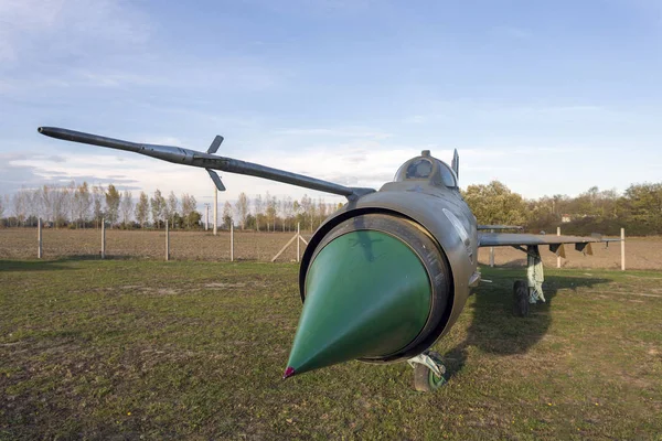 Old russian Mig-21 fighter jet in a military museum — Stock Photo, Image