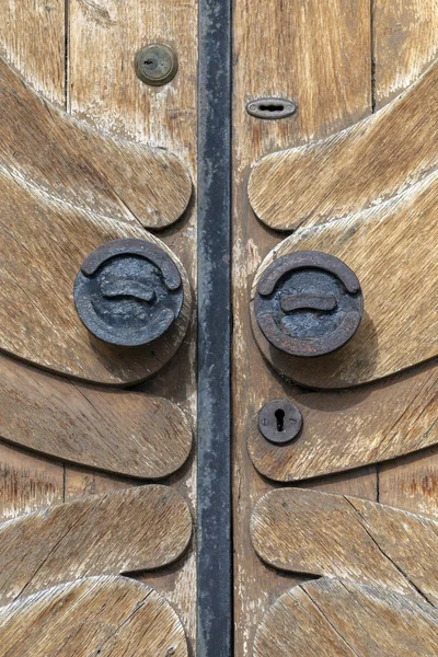 Porta da Capela Vermelha em Balatonboglar — Fotografia de Stock