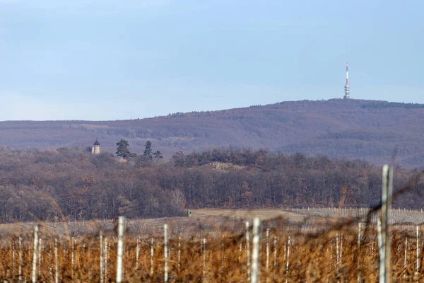 Vista da torre de TV na montanha Kekesteto de Gyongyossoly — Fotografia de Stock