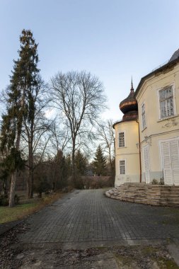 Batonyterenye 'deki Gyurky-Solymossy Kalesi