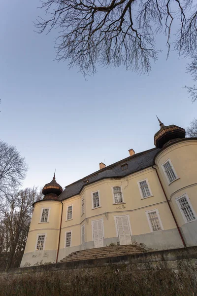 Gyurky-Solymossy-castle in Batonyterenye — Stock Photo, Image