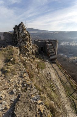 Macaristan ve Slovakya sınırında Somosko Kalesi