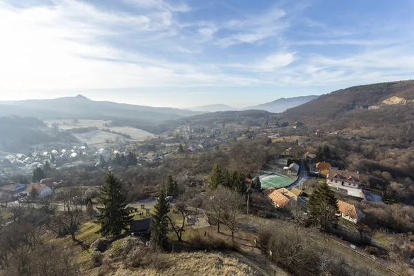 Vista do Castelo de Somosko, na fronteira entre a Hungria e Slo — Fotografia de Stock