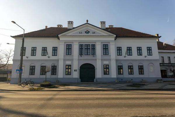 Town hall of the village  Szabadszallas in Hungary. — Stock Photo, Image