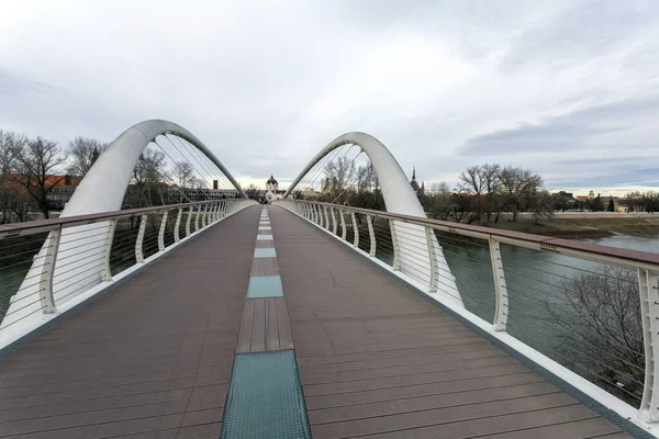 Jembatan Tiszavirag di Szolnok, Hungaria — Stok Foto