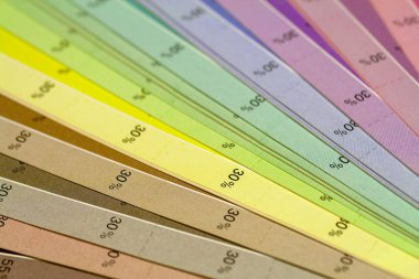 Color print of an offset scale