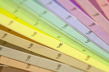 Color print of an offset scale