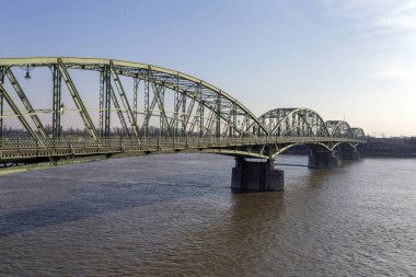 Macaristan ile Slovakya arasındaki Elisabeth köprüsü
