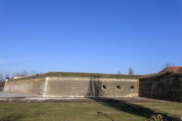 Antigua fortaleza en Komarno —  Fotos de Stock