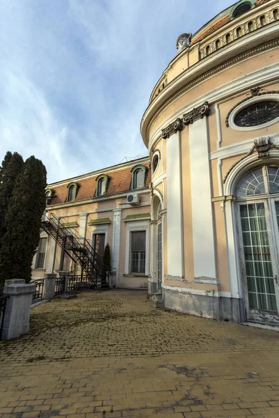 Solymosy-Gyurky castelo agora Selye Janos Hospital em Komarom — Fotografia de Stock