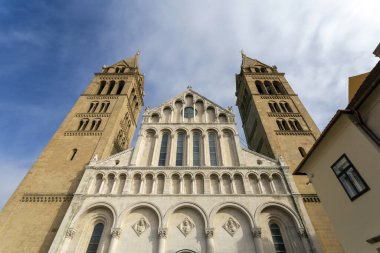 Sts. Peter ve Paul 'un Katedrali Bazilikası ya da Pecs, Macaristan' daki Pecs Katedrali.