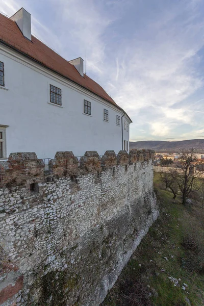 Středověký Hrad Siklos Slunečného Zimního Dne — Stock fotografie