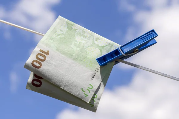 Billetes 100 Euros Tendedero Tema Blanqueo Capitales — Foto de Stock