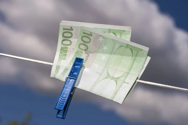 Billetes 100 Euros Tendedero Tema Blanqueo Capitales — Foto de Stock