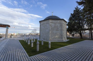 Gül Baba 'nın mezarı Budapeşte, Macaristan' da bir anıt mezardır..